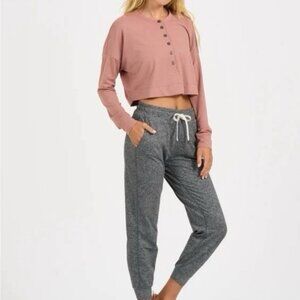 Vuori Avalon Henley Small S Light Terracotta Long Sleeve Cropped Top Shirt